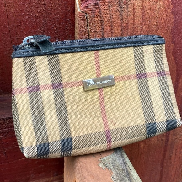 Burberry Coin Change Card Wallet - Picture 2 of 10